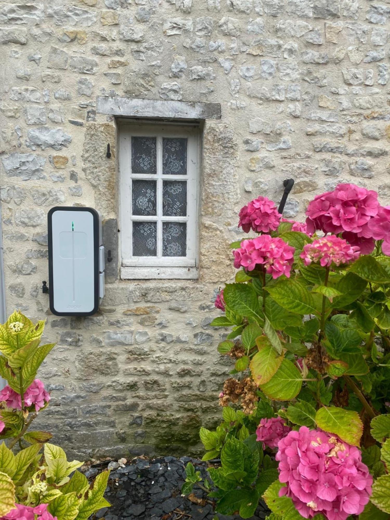 Le Manoir De Juganville Saint-Martin-de-Varreville Luaran gambar